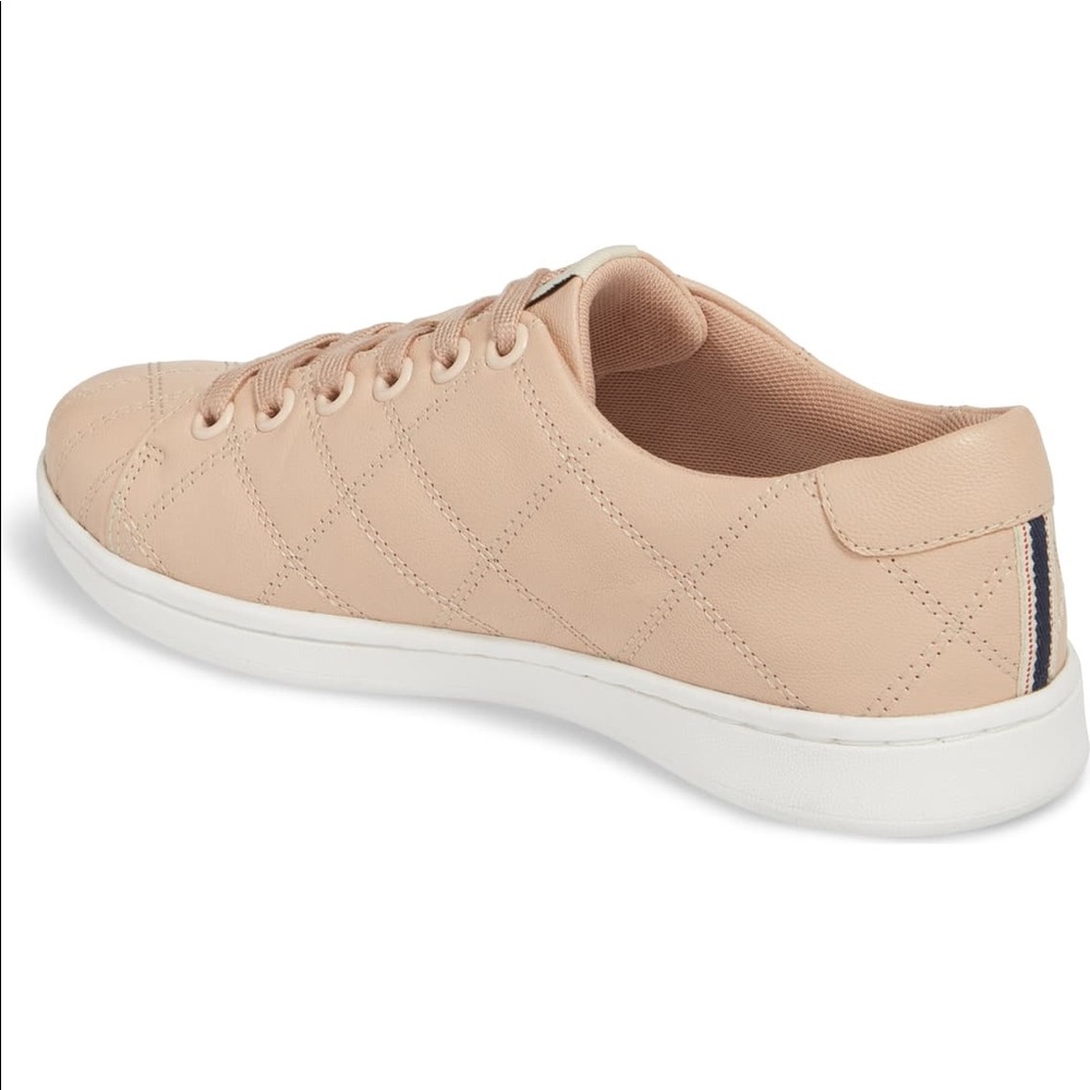 ED Ellen Degeneres Crowley Quilted Sneaker - Picture 2 of 4